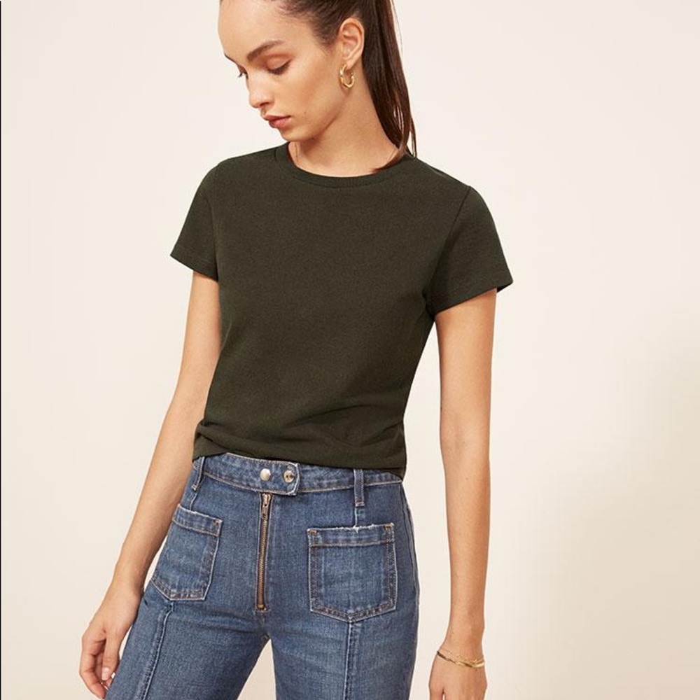Reformation 70’s tee shirt in green